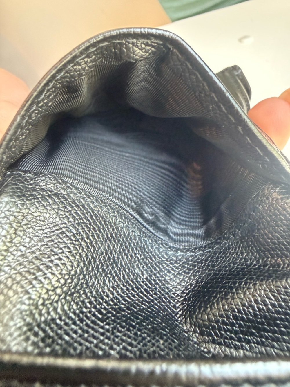 Chanel ‘Coco Button Bifold Wallet’ - Picture 6 of 8